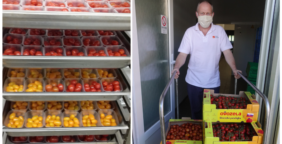 Pestovatelia zeleniny darovali nemocnici paradajky pre 400 pacientov